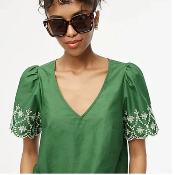 J. Crew V-Neck Lightweigh Embroidered Short Sleeves Top Green Size XS NWT - Picture 1 of 6